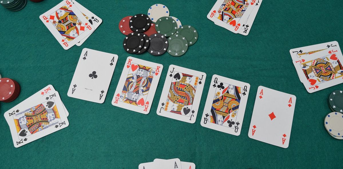 High 5 Casino کیسینو میں پوکر گیمز